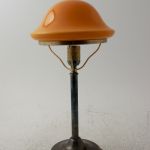 1002 8437 Bordslampa